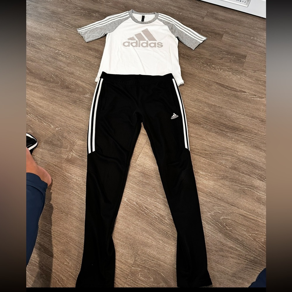 Women’s adidas outfit. Medium lot # 26